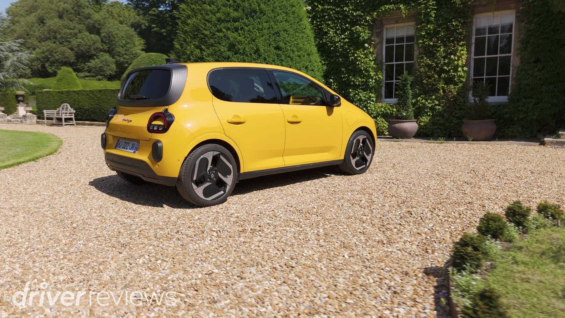 Renault Twingo E-Tech Review 2026: Is It Still a City Car Icon?