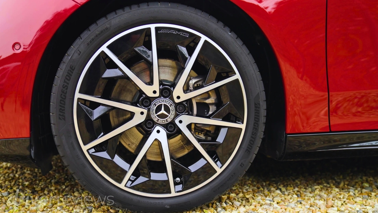 Mercedes-Benz CLA 250+ 19-inch alloy wheel with 225/40 R19 Bridgestone Turanza 6 ENLITEN tyre