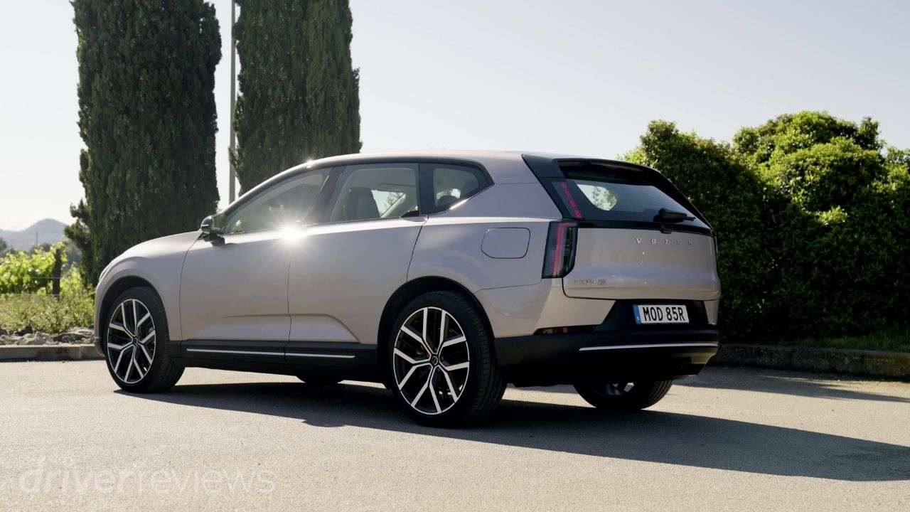 Volvo EX60 P6 Review (2026): 374hp Electric SUV with 385 Miles of Range Tested