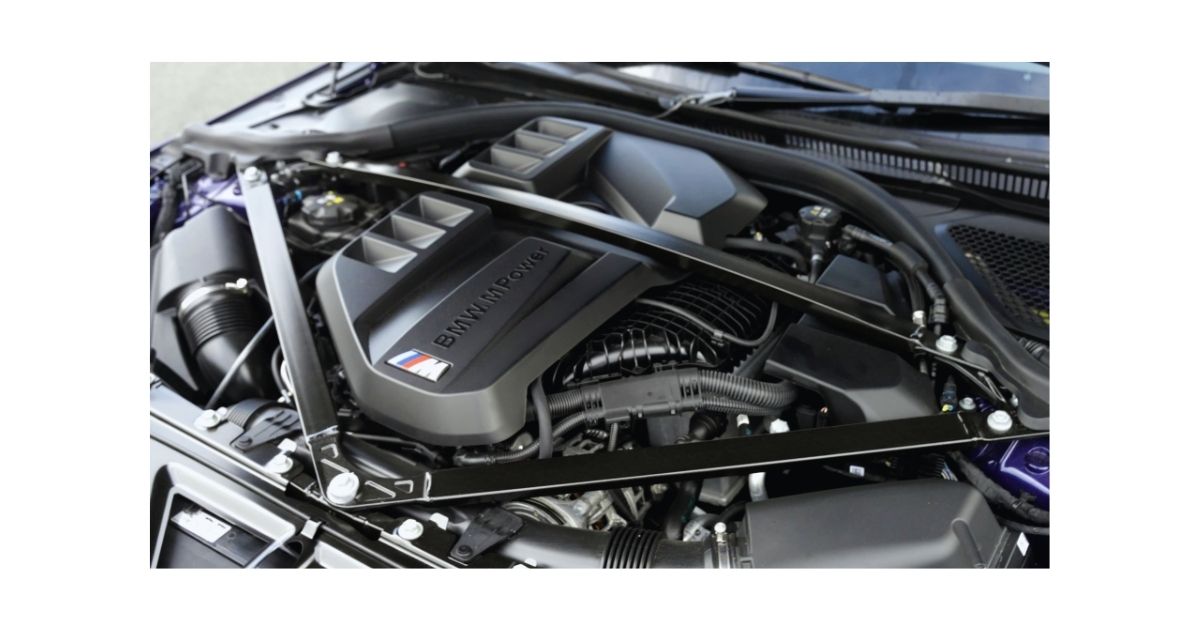 BMW M2 CS 3.0-litre inline six-cylinder twin-turbo engine bay with BMW M Power cover